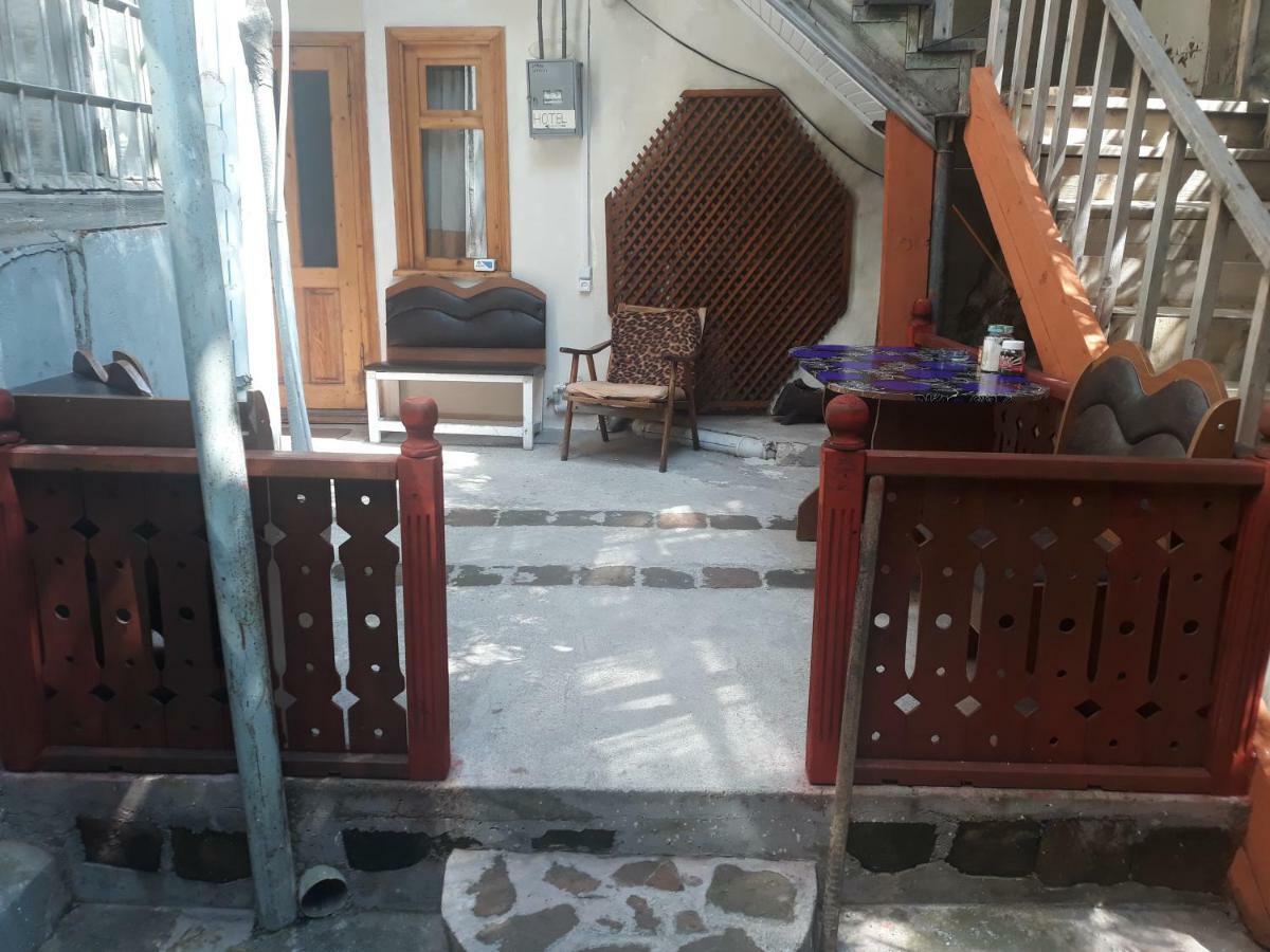 Jeki'S Apartment In Old 트빌리시 외부 사진